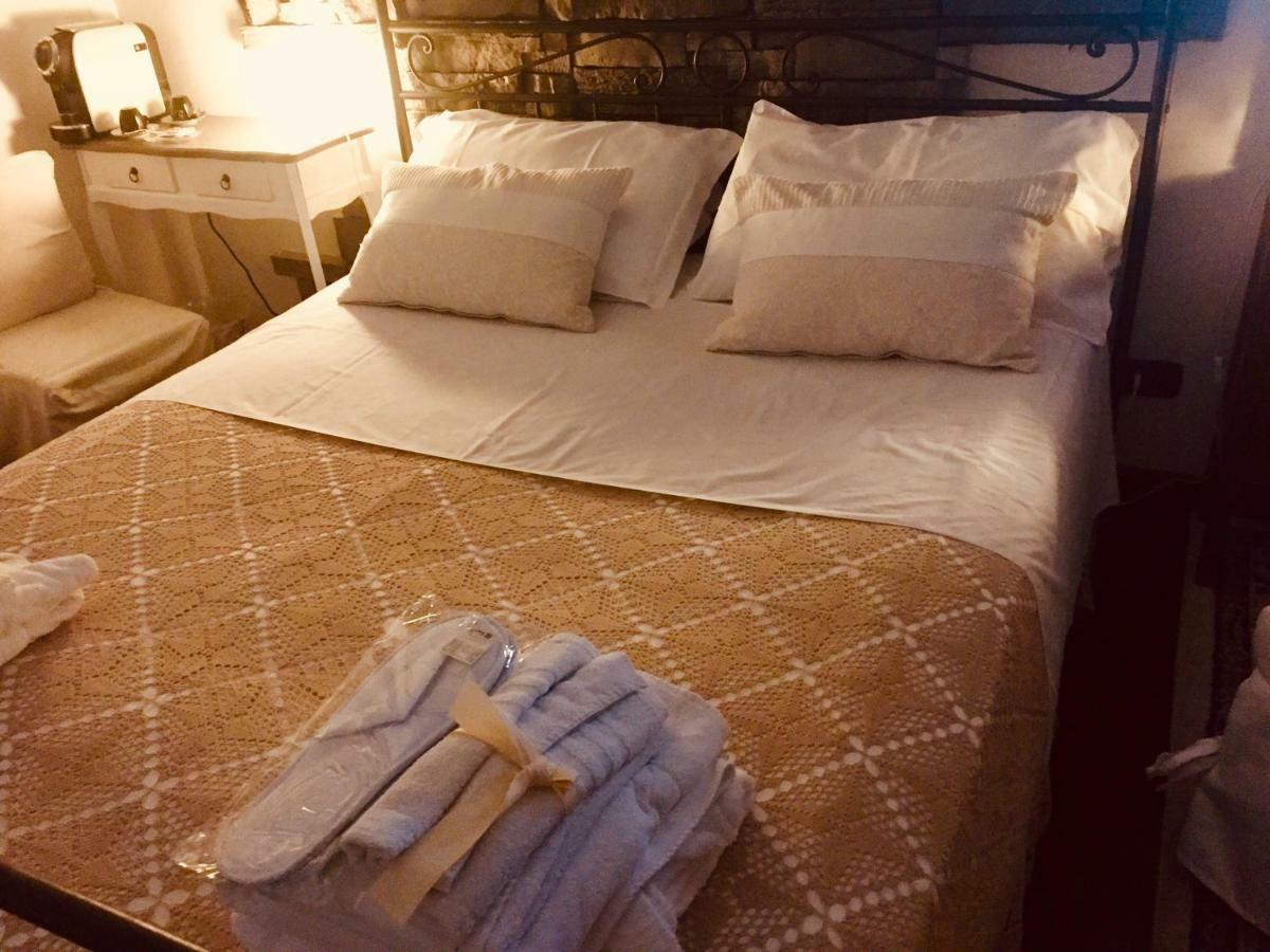 Casa Tipica Siciliana Patronale Home Bedandbreakfast Tremetrisoprailcielo Camere Con Vista, Colazione Interna In Terrazzo Panoramico Кальтаджироне Экстерьер фото