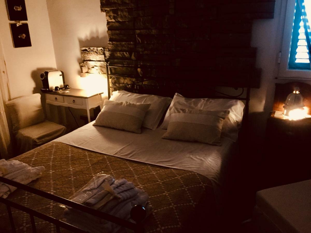 Casa Tipica Siciliana Patronale Home Bedandbreakfast Tremetrisoprailcielo Camere Con Vista, Colazione Interna In Terrazzo Panoramico Кальтаджироне Экстерьер фото