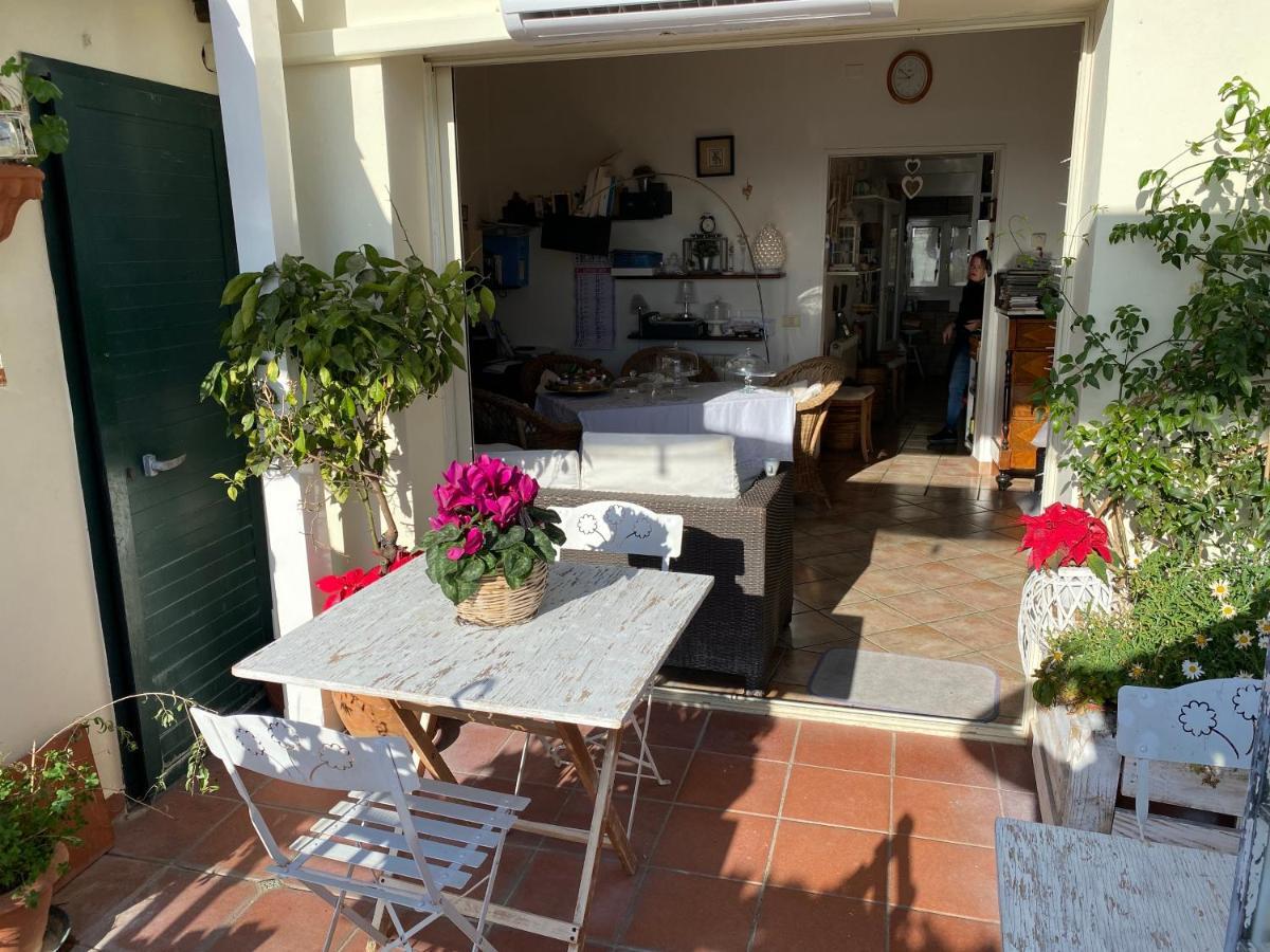 Casa Tipica Siciliana Patronale Home Bedandbreakfast Tremetrisoprailcielo Camere Con Vista, Colazione Interna In Terrazzo Panoramico Кальтаджироне Экстерьер фото
